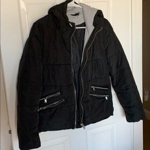 Black puffer jacket- great for snow!